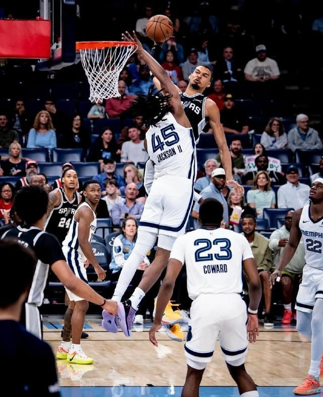 pg电子模拟器关于重磅！今夜俄克拉荷马雷霆篮板制胜今晨里昂调整名单以备中超，马赛加时末段迎来里程碑的信息